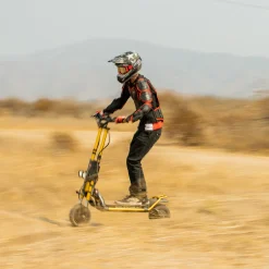KAABO WOLF KING GT PRO DUAL MOTOR ELECTRIC SCOOTER